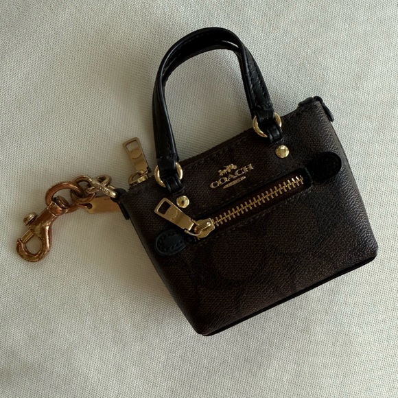 Mini Gallery Bag Charm In Signature Canvas - Picture 2 of 7